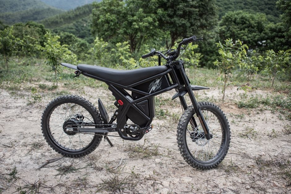 Vélo électrique pour le trajet domicile-travail : ce qu'il faut savoir avant de se lancer