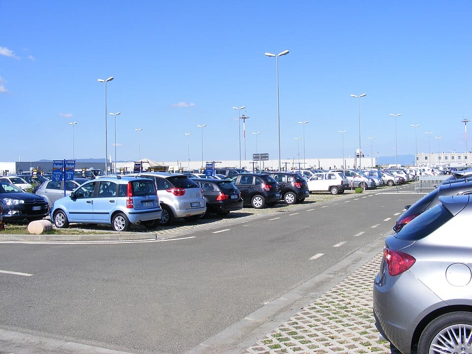 Location de voiture pour l'été : les pièges du contrat qui coûtent cher
