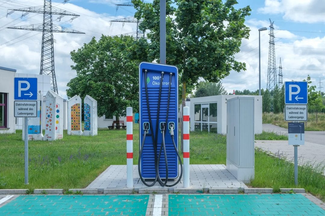 Recharger sa voiture électrique à la maison : ce qu'une Wallbox coûte vraiment en 2026