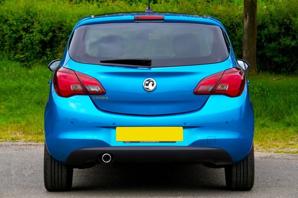 Essai : la Renault Clio E-Tech hybride à l'épreuve de la ville