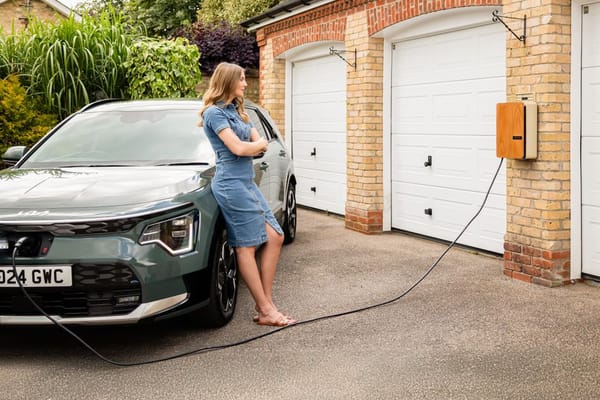 Recharge à domicile : wallbox ou prise renforcée, comment choisir ?